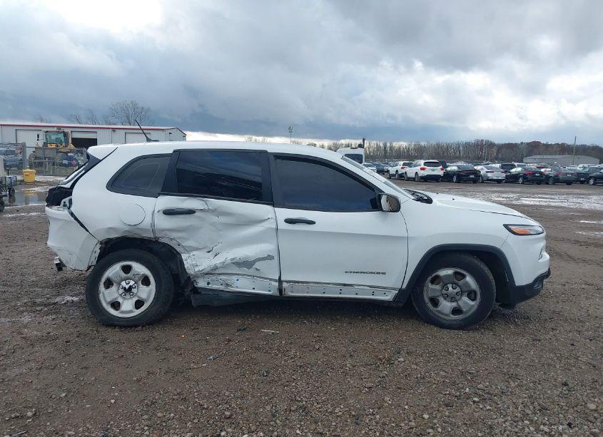 Photo 13 of 2016 Jeep Cherokee SPORT (VIN 1C4PJLAB3GW171622)