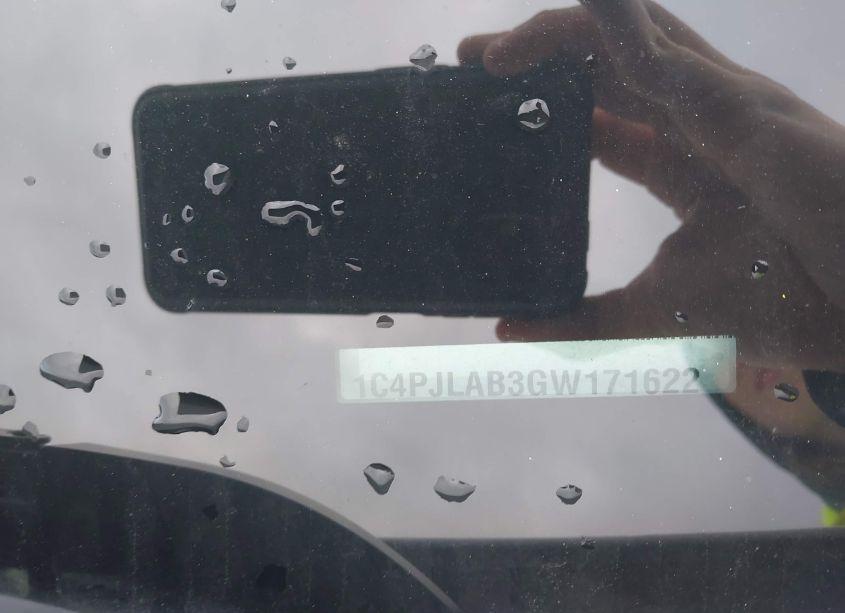 Photo 9 of 2016 Jeep Cherokee SPORT (VIN 1C4PJLAB3GW171622)