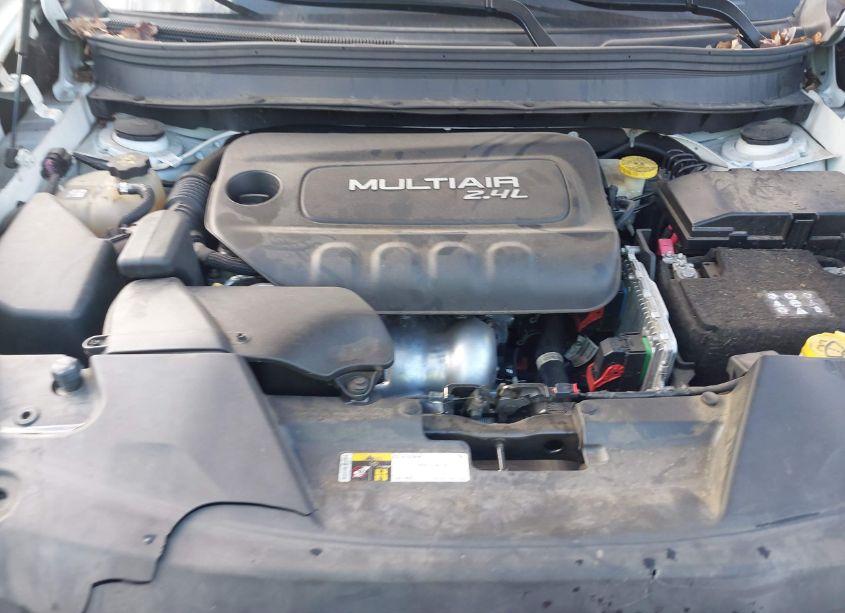 Photo 10 of 2016 Jeep Cherokee SPORT (VIN 1C4PJLAB3GW184306)