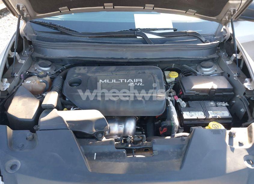 Photo 10 of 2016 Jeep Cherokee SPORT (VIN 1C4PJLAB3GW184516)