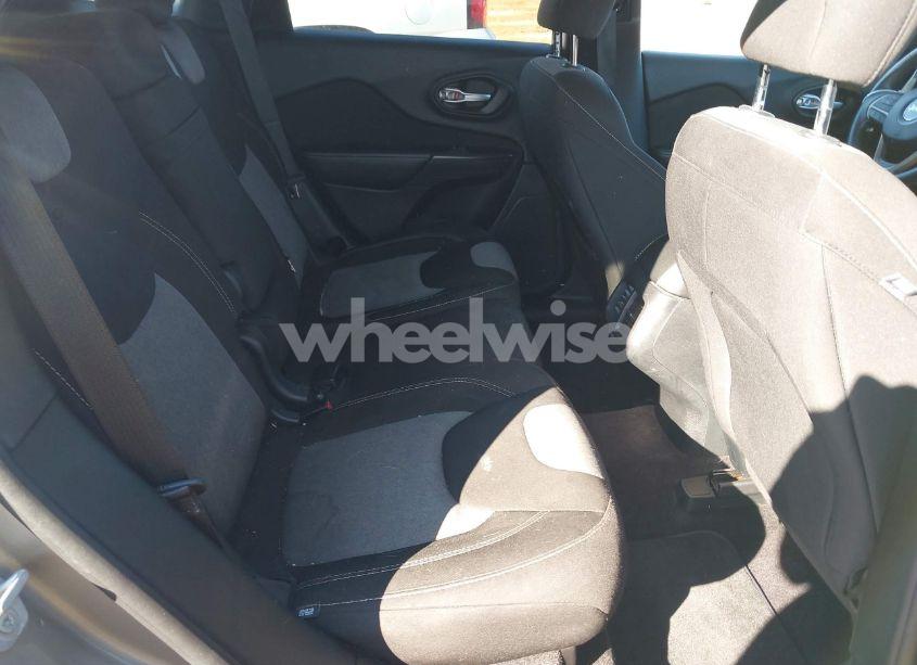 Photo 8 of 2016 Jeep Cherokee SPORT (VIN 1C4PJLAB3GW320174)