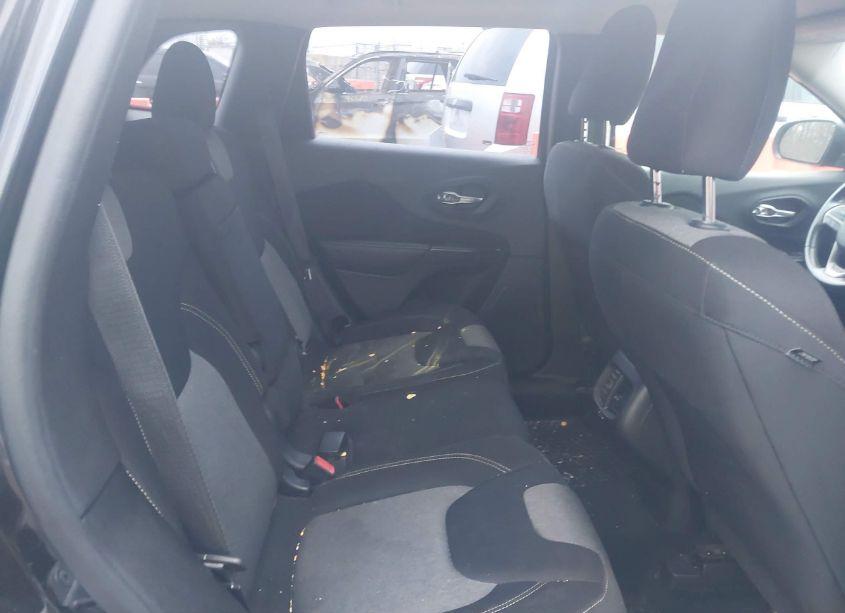 Photo 8 of 2014 Jeep Cherokee SPORT (VIN 1C4PJLAB4EW167253)