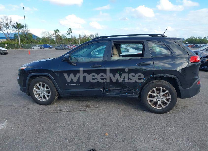 Photo 14 of 2015 Jeep Cherokee SPORT (VIN 1C4PJLAB4FW601978)