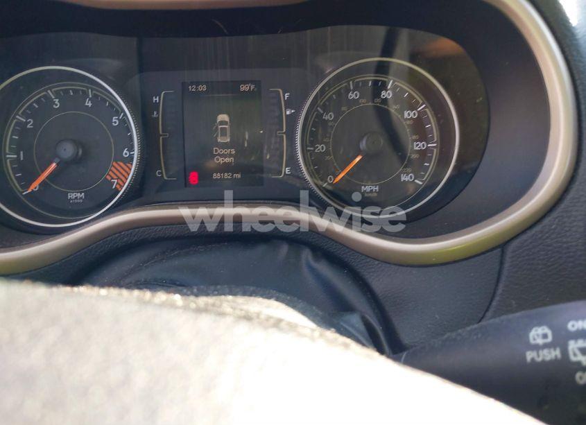 Photo 7 of 2015 Jeep Cherokee SPORT (VIN 1C4PJLAB4FW616612)