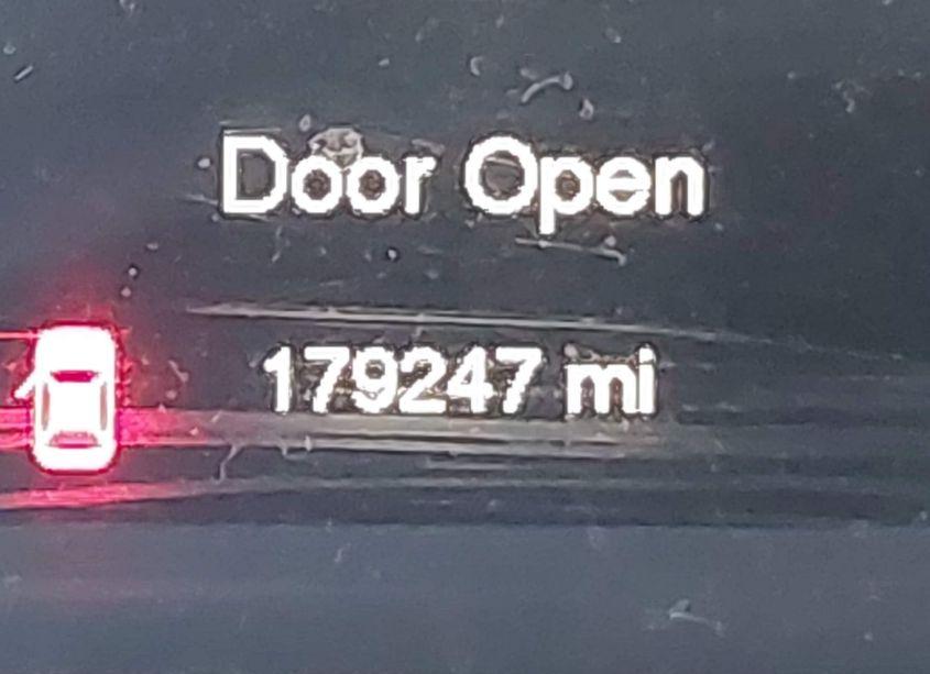 Photo 15 of 2015 Jeep Cherokee SPORT (VIN 1C4PJLAB4FW658049)