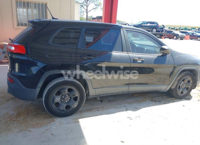 Photo 13 of 2016 Jeep Cherokee SPORT (VIN 1C4PJLAB4GW160774)