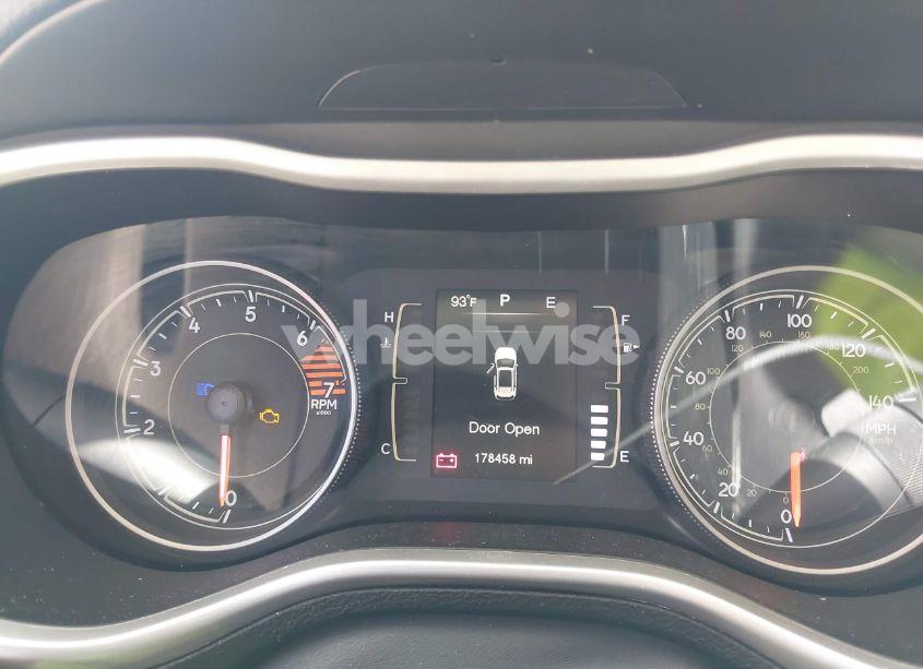 Photo 7 of 2016 Jeep Cherokee SPORT (VIN 1C4PJLAB4GW160774)