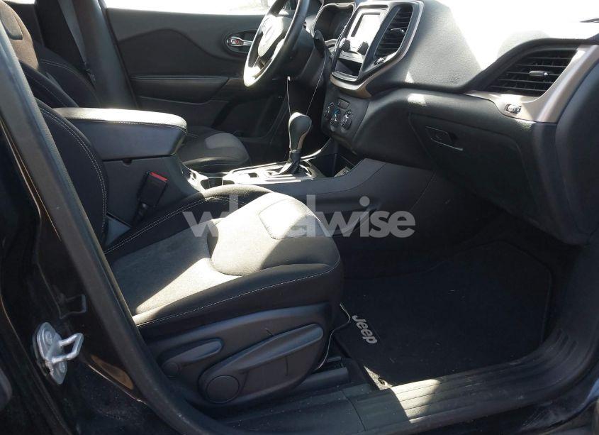 Photo 5 of 2016 Jeep Cherokee SPORT (VIN 1C4PJLAB4GW257103)