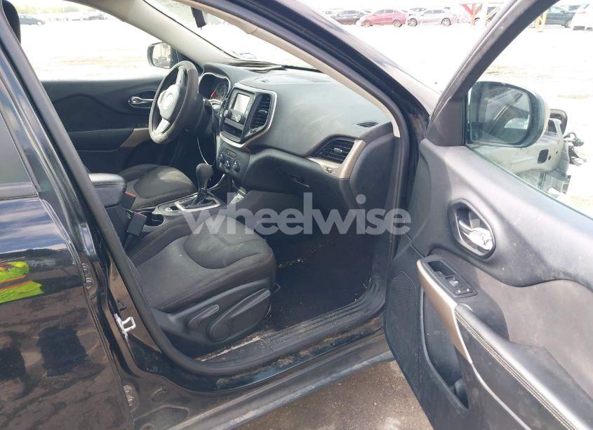 Photo 5 of 2017 Jeep Cherokee ALTITUDE FWD (VIN 1C4PJLAB4HW577149)