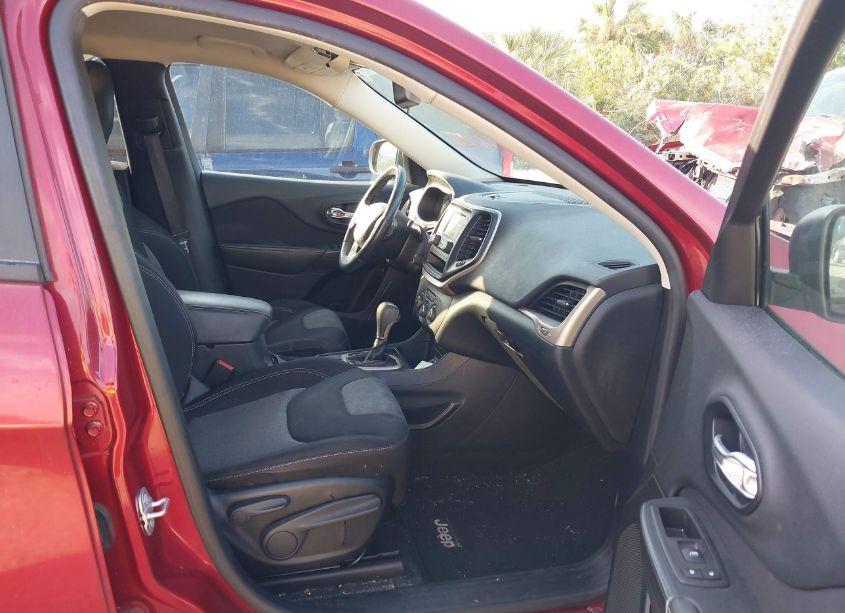 Photo 5 of 2015 Jeep Cherokee SPORT (VIN 1C4PJLAB5FW637355)