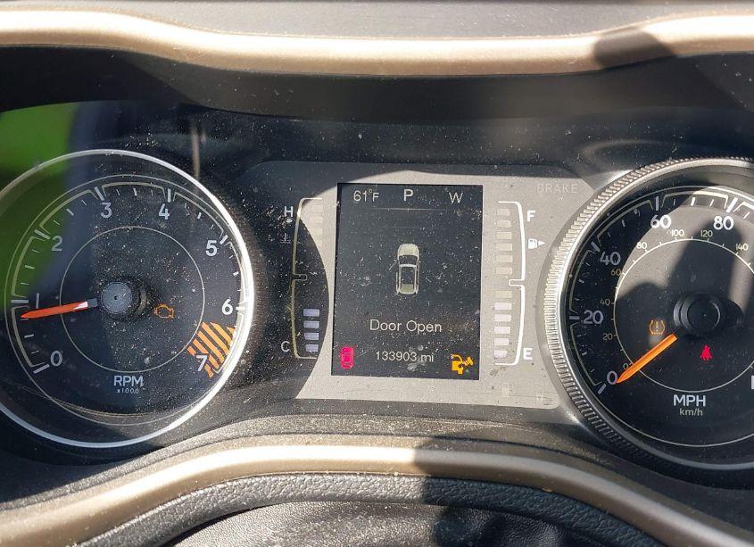 Photo 7 of 2015 Jeep Cherokee SPORT (VIN 1C4PJLAB5FW637355)