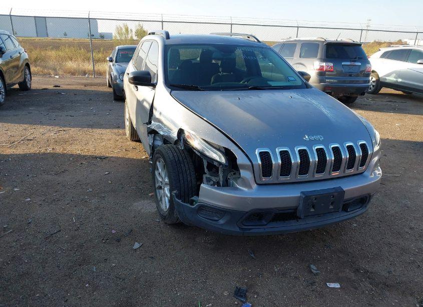 2015 Jeep Cherokee SPORT (VIN 1C4PJLAB5FW684241) main photo
