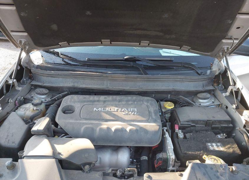 Photo 10 of 2015 Jeep Cherokee SPORT (VIN 1C4PJLAB5FW684241)