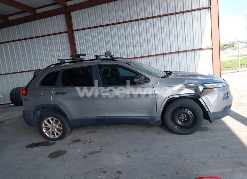 Photo 13 of 2016 Jeep Cherokee SPORT (VIN 1C4PJLAB5GW207827)