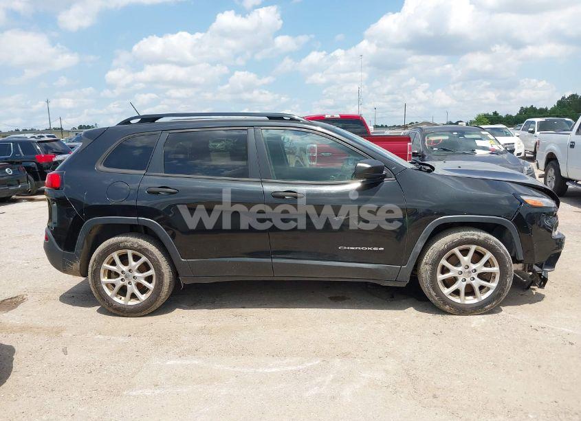 Photo 13 of 2016 Jeep Cherokee SPORT (VIN 1C4PJLAB5GW297349)