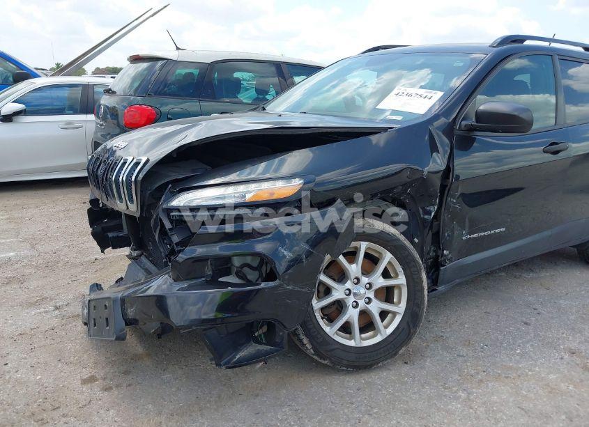 Photo 6 of 2016 Jeep Cherokee SPORT (VIN 1C4PJLAB5GW297349)