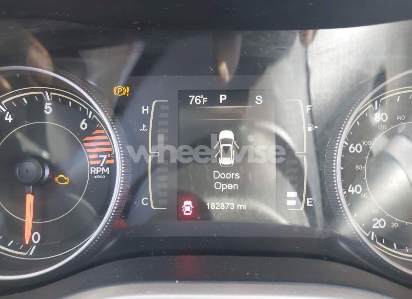 Photo 16 of 2017 Jeep Cherokee SPORT FWD (VIN 1C4PJLAB5HW559579)