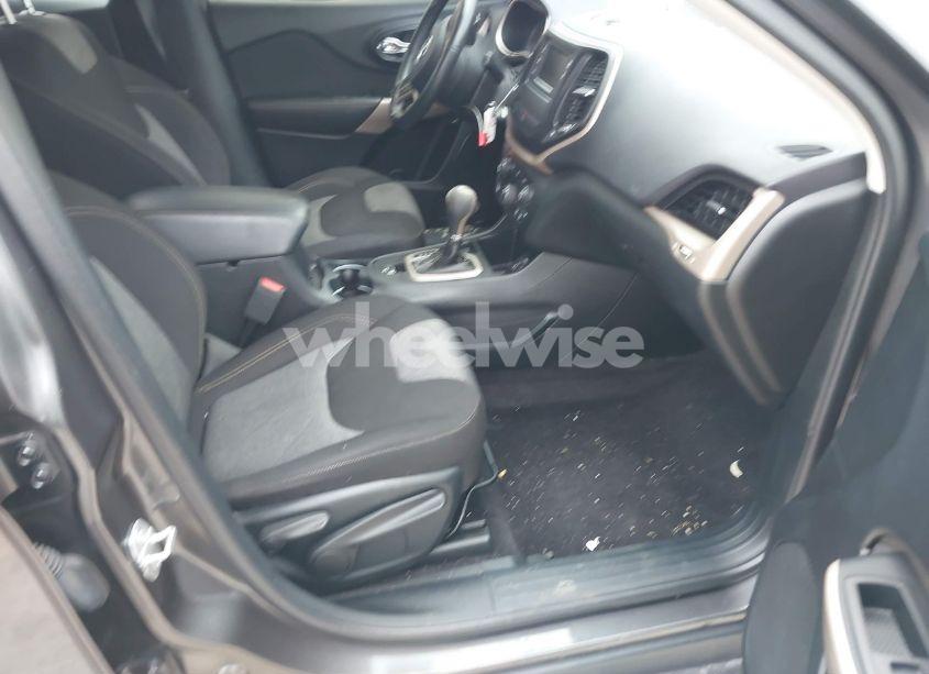 Photo 5 of 2017 Jeep Cherokee ALTITUDE FWD (VIN 1C4PJLAB5HW592694)