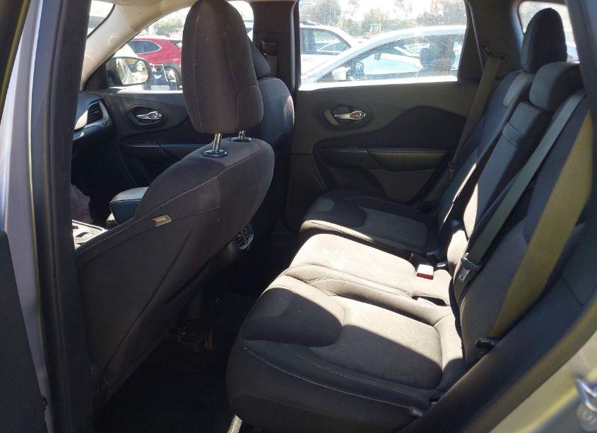 Photo 8 of 2015 Jeep Cherokee SPORT (VIN 1C4PJLAB6FW660840)