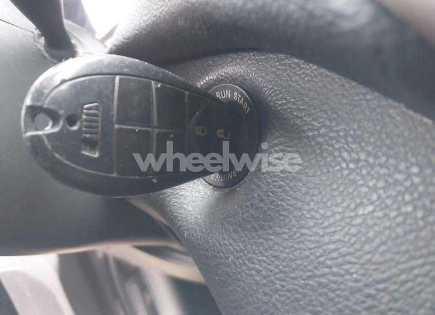 Photo 11 of 2015 Jeep Cherokee SPORT (VIN 1C4PJLAB6FW684202)