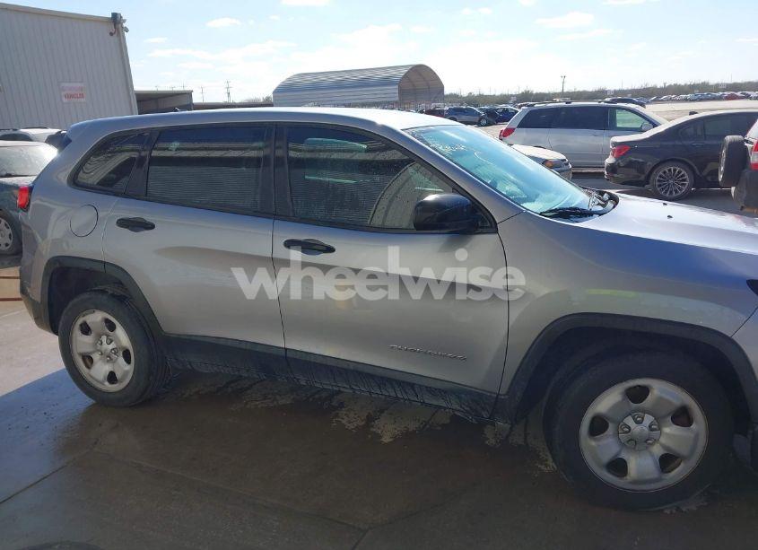 Photo 13 of 2015 Jeep Cherokee SPORT (VIN 1C4PJLAB6FW684202)