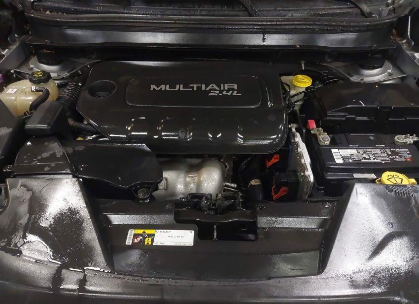 Photo 10 of 2015 Jeep Cherokee SPORT (VIN 1C4PJLAB6FW731549)