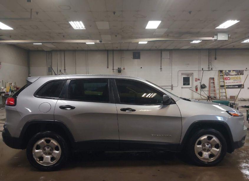Photo 14 of 2015 Jeep Cherokee SPORT (VIN 1C4PJLAB6FW731549)