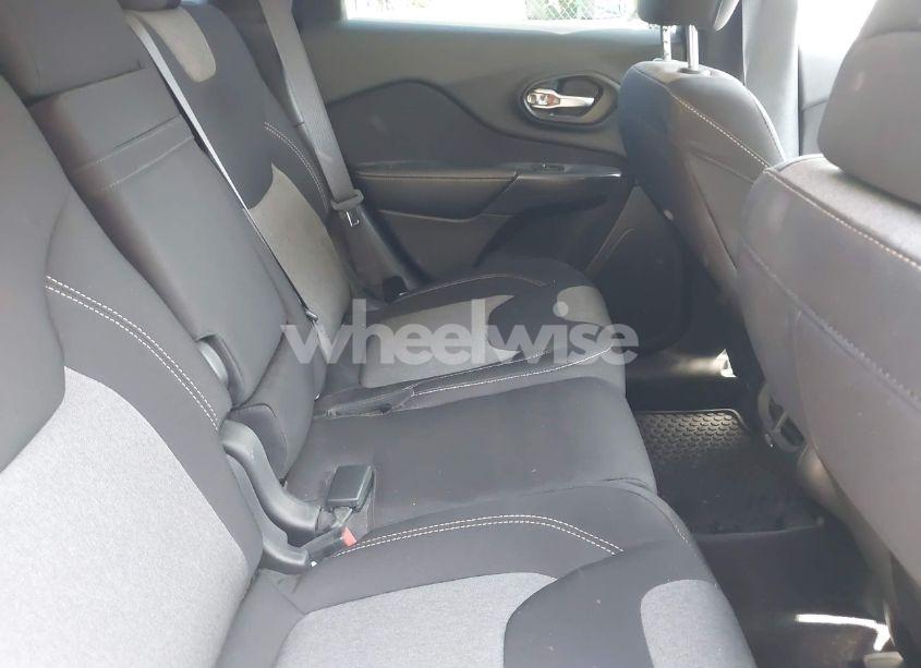 Photo 8 of 2016 Jeep Cherokee SPORT (VIN 1C4PJLAB6GW125251)