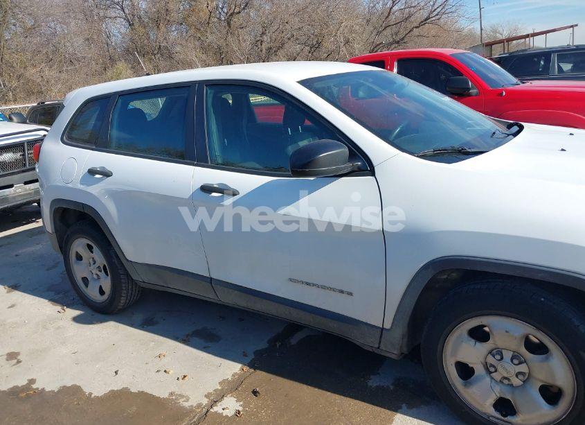 Photo 13 of 2016 Jeep Cherokee SPORT (VIN 1C4PJLAB6GW136220)