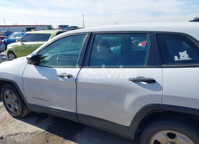 Photo 14 of 2016 Jeep Cherokee SPORT (VIN 1C4PJLAB6GW136220)