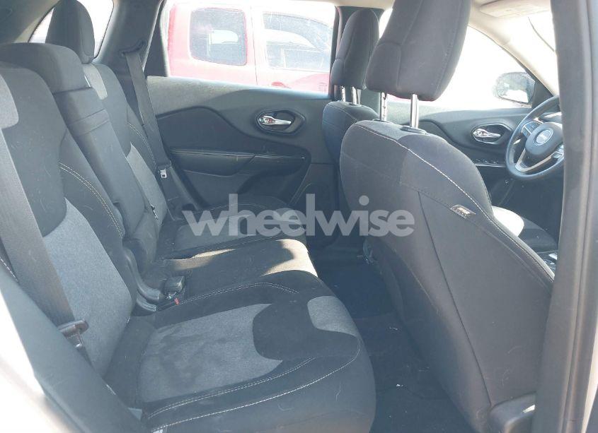 Photo 8 of 2016 Jeep Cherokee SPORT (VIN 1C4PJLAB6GW136220)