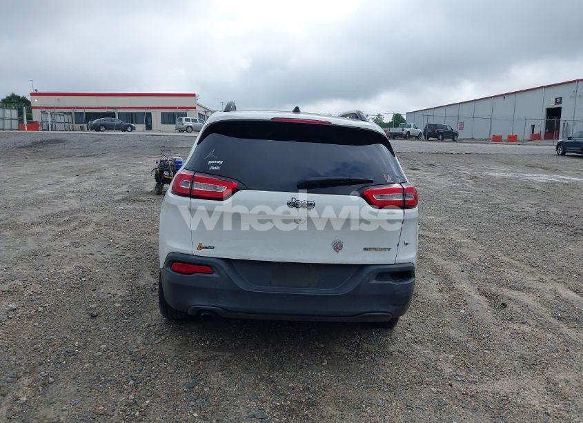 Photo 16 of 2016 Jeep Cherokee SPORT (VIN 1C4PJLAB6GW190729)