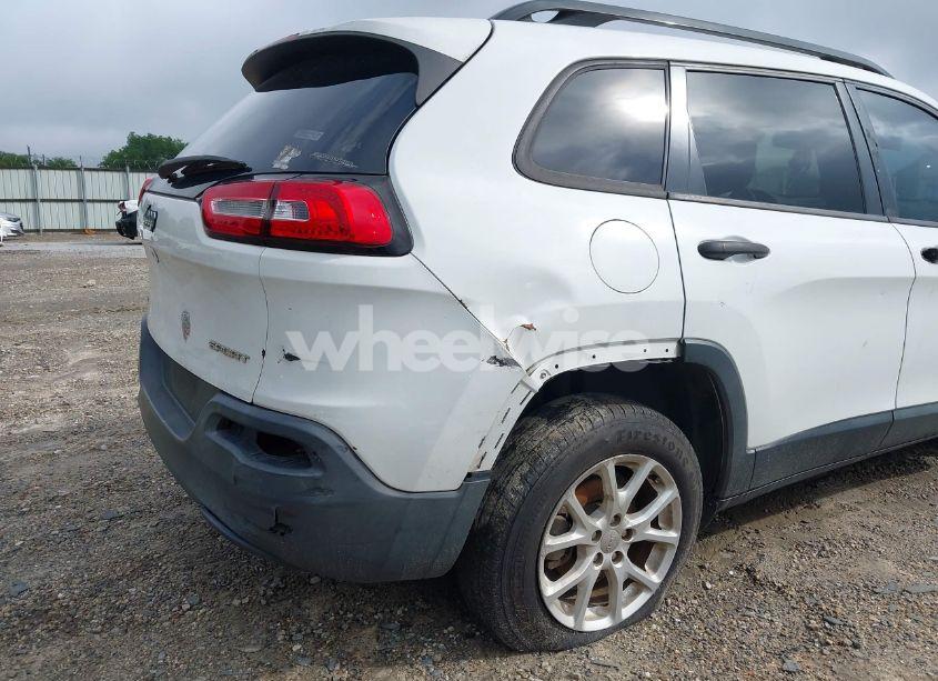 Photo 6 of 2016 Jeep Cherokee SPORT (VIN 1C4PJLAB6GW190729)