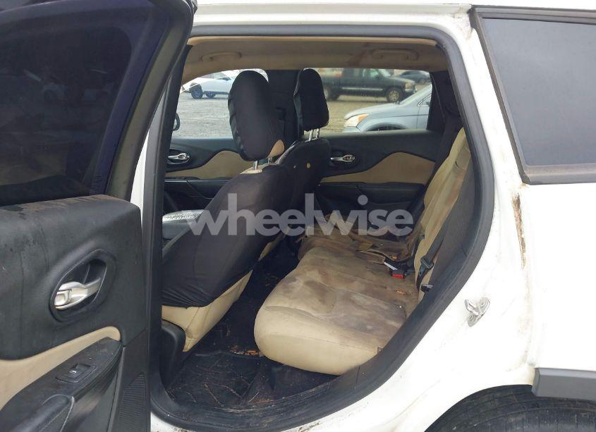 Photo 8 of 2016 Jeep Cherokee SPORT (VIN 1C4PJLAB6GW190729)