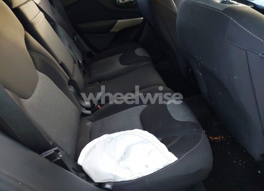 Photo 8 of 2017 Jeep Cherokee ALTITUDE FWD (VIN 1C4PJLAB6HW652837)