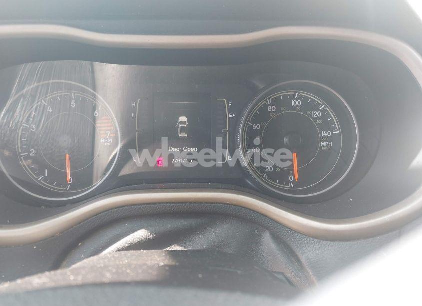 Photo 7 of 2017 Jeep Cherokee SPORT FWD (VIN 1C4PJLAB6HW669069)