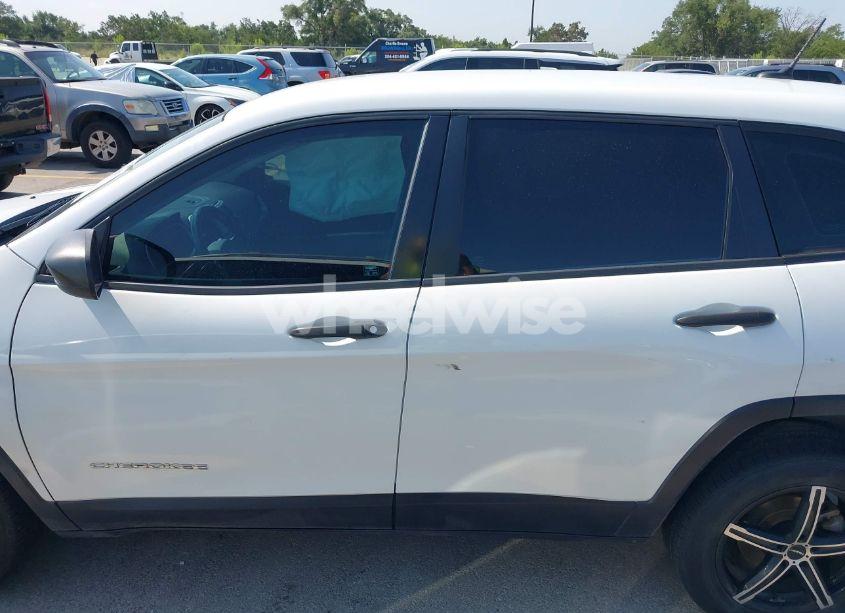 Photo 14 of 2014 Jeep Cherokee SPORT (VIN 1C4PJLAB7EW313984)