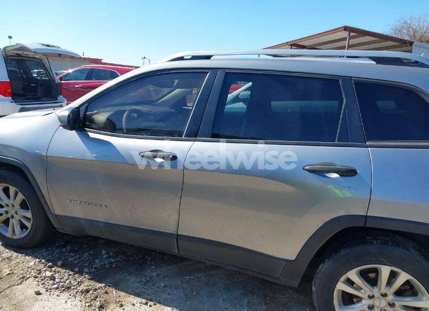 Photo 14 of 2015 Jeep Cherokee SPORT (VIN 1C4PJLAB7FW620475)