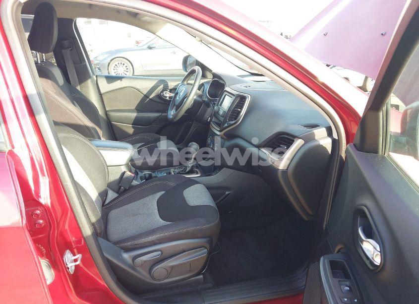 Photo 5 of 2015 Jeep Cherokee SPORT (VIN 1C4PJLAB7FW637356)