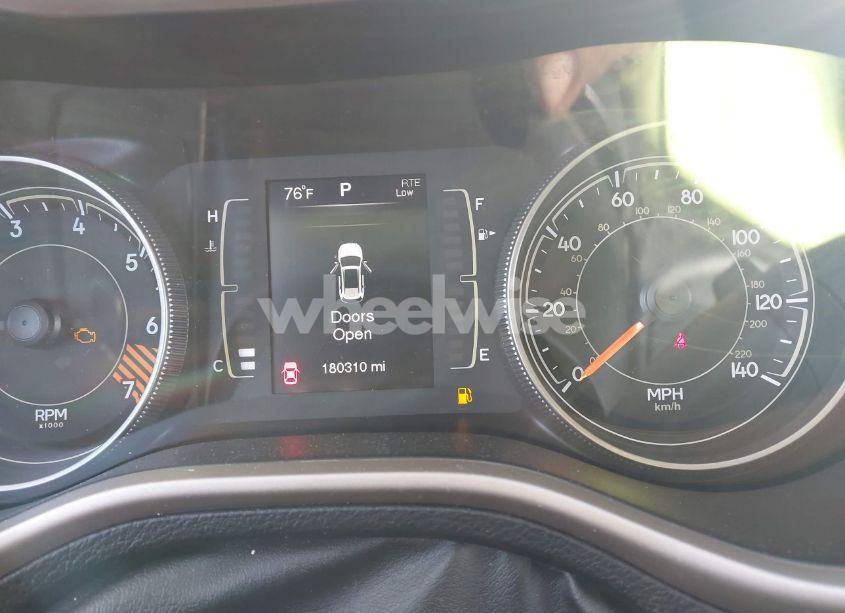 Photo 7 of 2015 Jeep Cherokee SPORT (VIN 1C4PJLAB7FW637356)