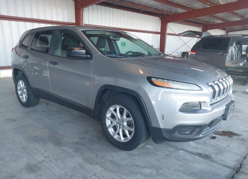 2015 Jeep Cherokee SPORT (VIN 1C4PJLAB7FW701069) main photo