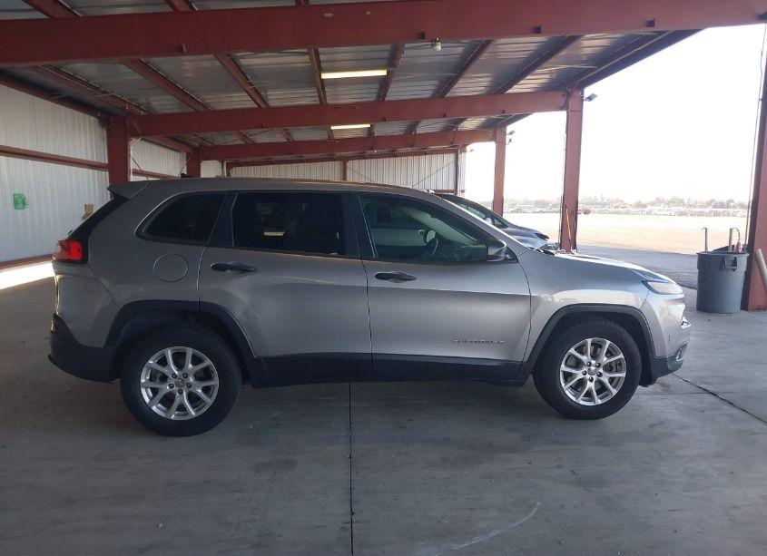 Photo 13 of 2015 Jeep Cherokee SPORT (VIN 1C4PJLAB7FW701069)