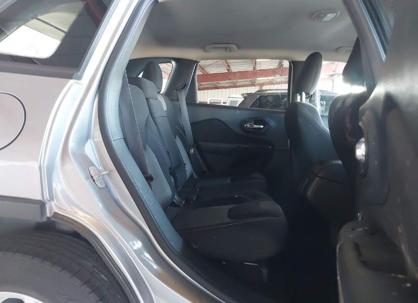 Photo 8 of 2015 Jeep Cherokee SPORT (VIN 1C4PJLAB7FW701069)