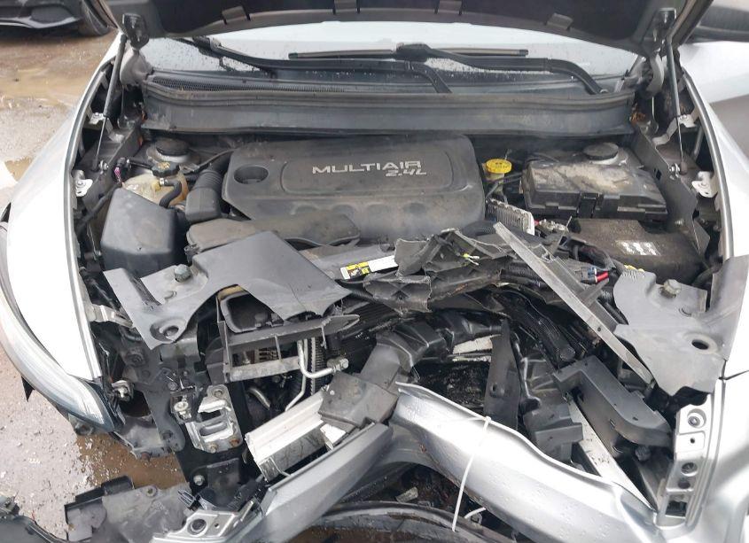 Photo 10 of 2015 Jeep Cherokee SPORT (VIN 1C4PJLAB7FW761594)