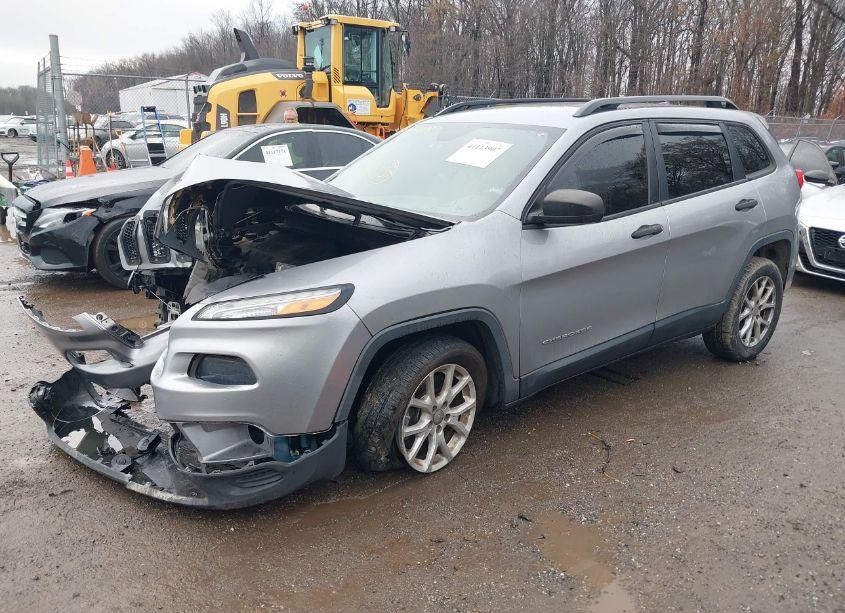 Photo 2 of 2015 Jeep Cherokee SPORT (VIN 1C4PJLAB7FW761594)