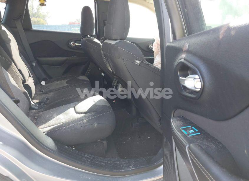 Photo 8 of 2016 Jeep Cherokee ALTITUDE (VIN 1C4PJLAB7GW323921)