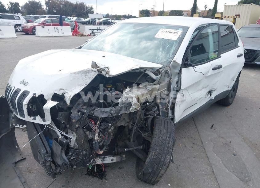 Photo 6 of 2015 Jeep Cherokee SPORT (VIN 1C4PJLAB8FW542210)