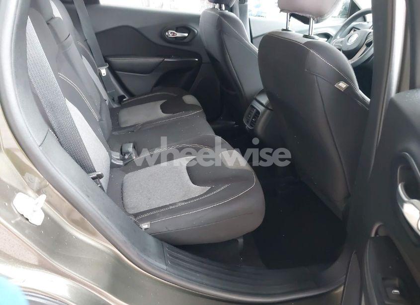 Photo 8 of 2015 Jeep Cherokee SPORT (VIN 1C4PJLAB8FW560108)