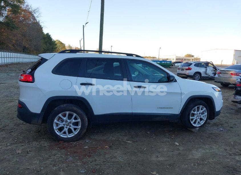 Photo 13 of 2016 Jeep Cherokee SPORT (VIN 1C4PJLAB8GW273546)