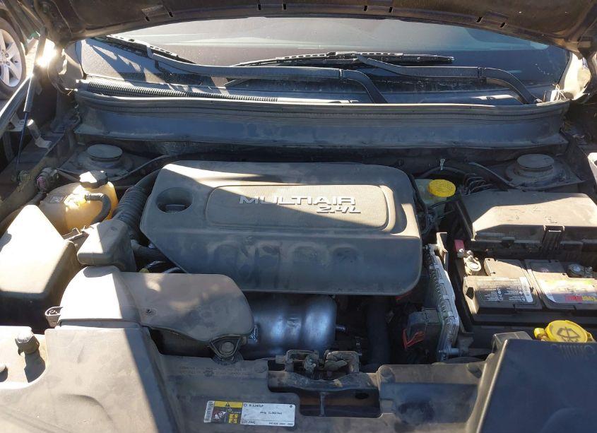 Photo 10 of 2015 Jeep Cherokee SPORT (VIN 1C4PJLAB9FW695078)